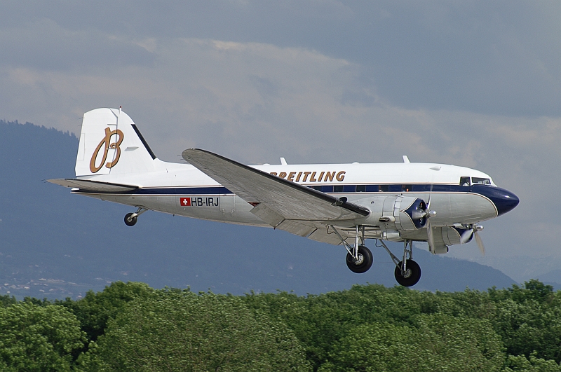56 - Douglas DC-3A-S4C4G - Breitling (NR) (30x45).jpg